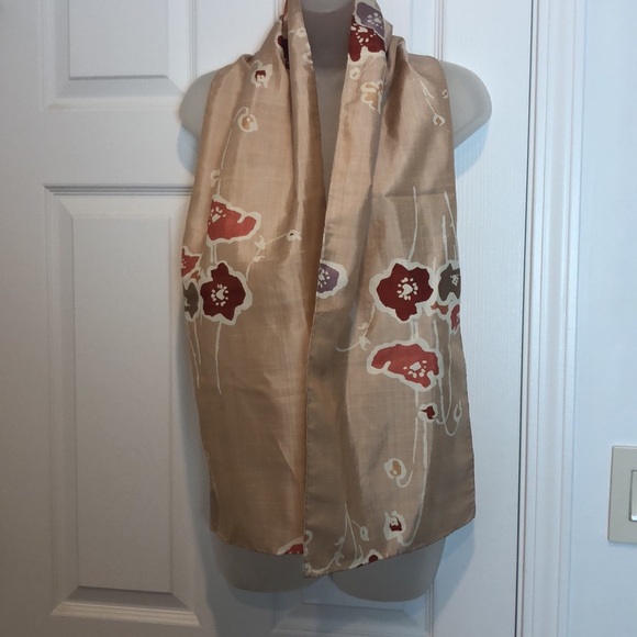 Jim Thompson Stunning Thai Silk Scarf Wrap. Elegant Poppy Flowers Design - Picture 2 of 8